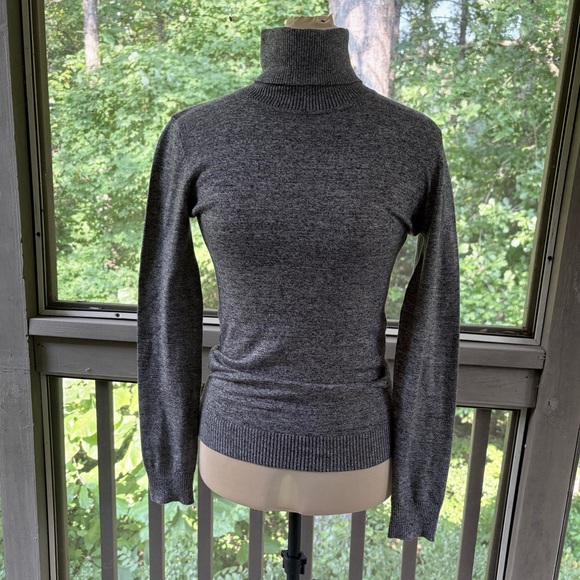 Calvin Klein Sweaters - Calvin Klein Heather Gray Turtleneck Sweater